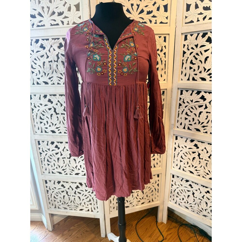 New with Tags Arizona and Company Boho- Style Embroidery  front size extra-small